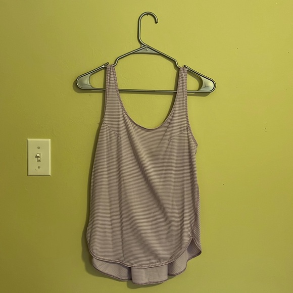 20 OFF BUNDLES! Lululemon Athletica Tank Top Sleeveless Tee. Purple & Gray M - Picture 2 of 8